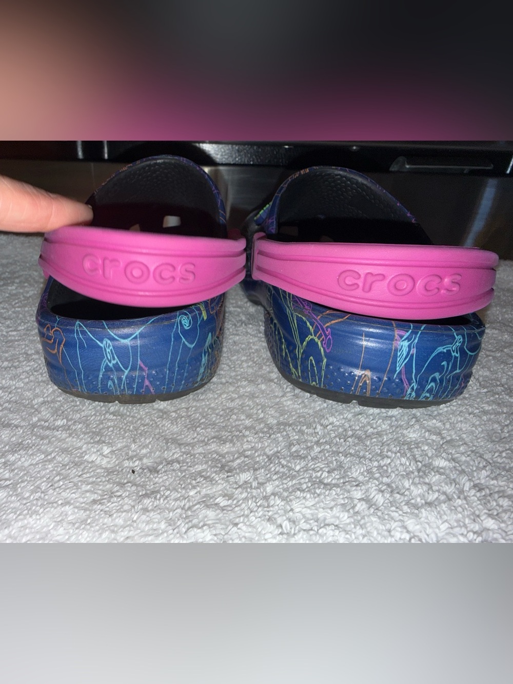 Disney Kids' Villians Crocs in Purple & Pink with Villains Charms Girls Size 13 - Picture 5 of 10